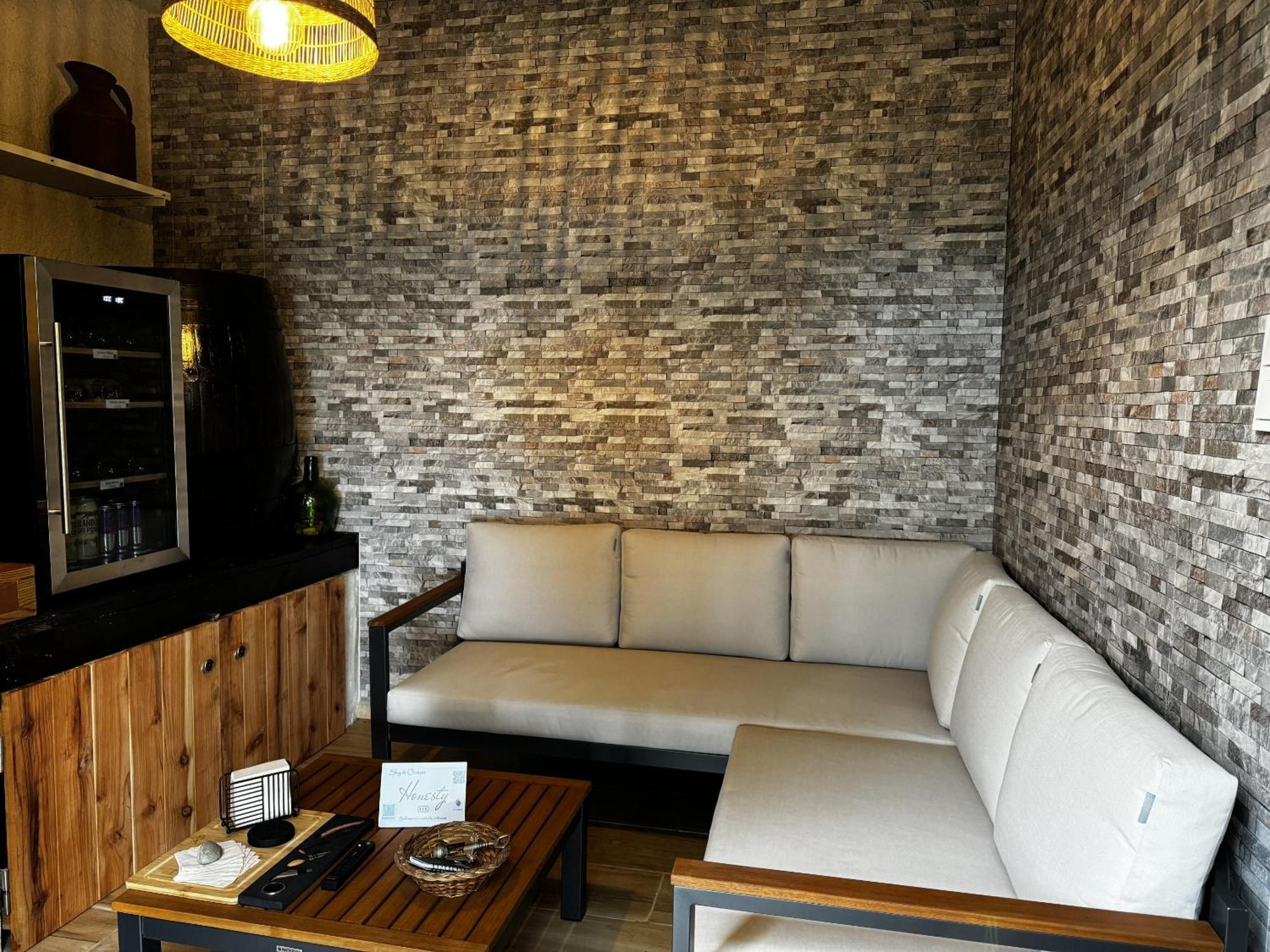 Sky & Ocean Villa Calheta  Room photo